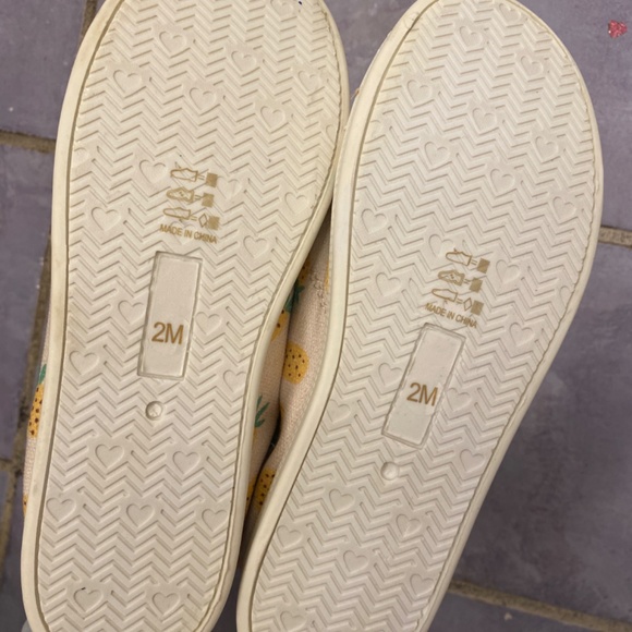 Sneakers - Picture 2 of 2